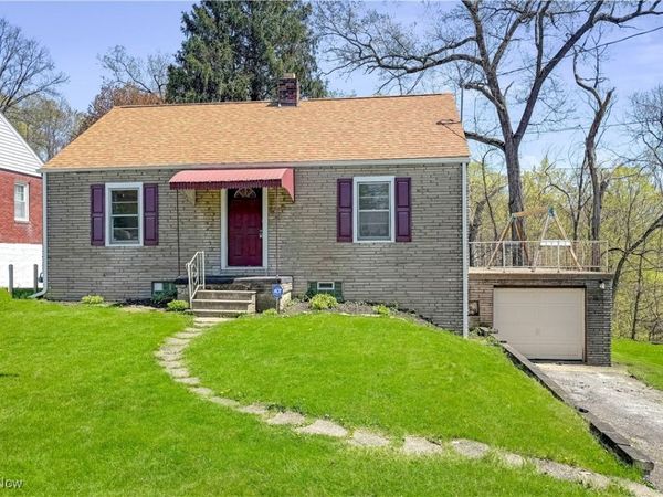 285 Beechwood Boulevard, Wintersville, OH 43953