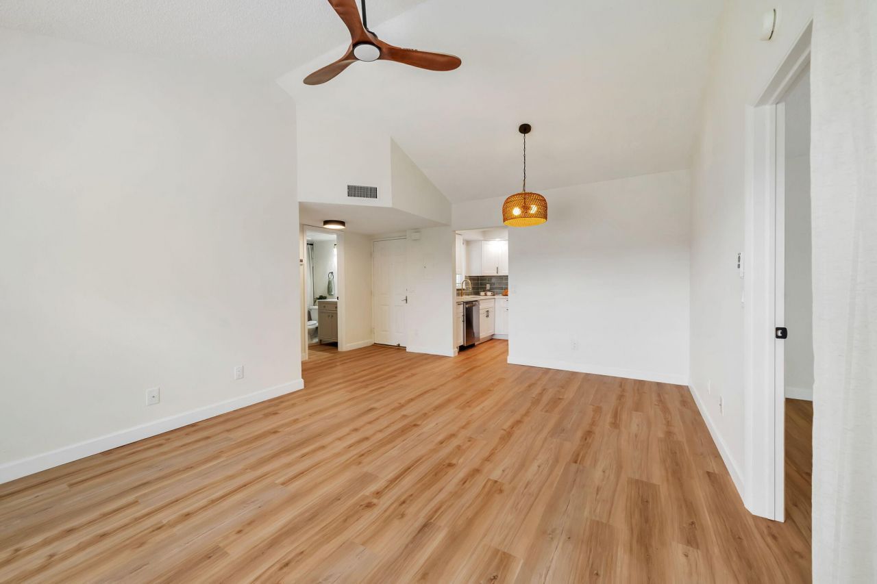 1602 SE Green Acres Circle, Unit U204, Port Saint Lucie, FL 34952 Photo