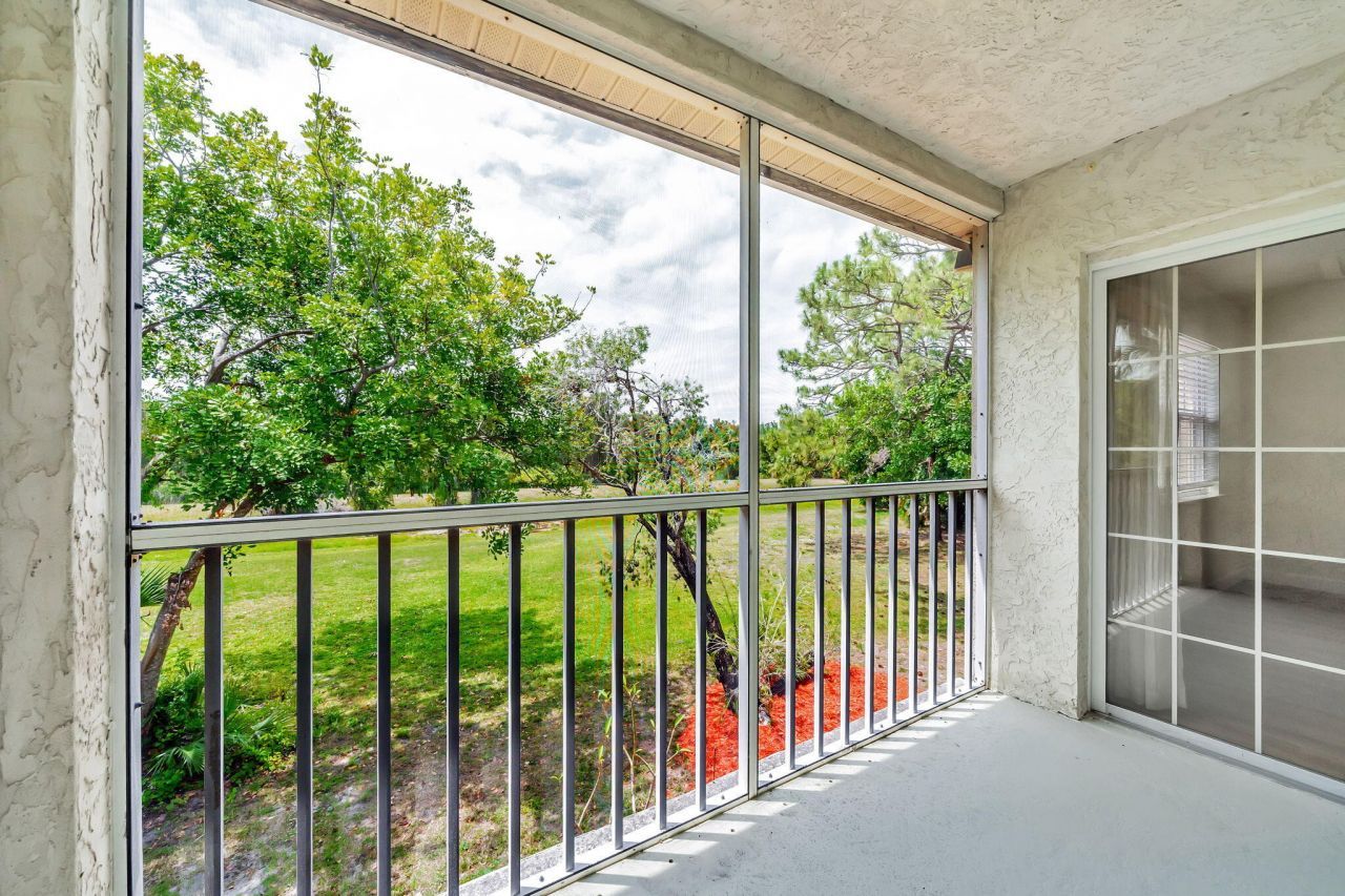 1602 SE Green Acres Circle, Unit U204, Port Saint Lucie, FL 34952 Photo