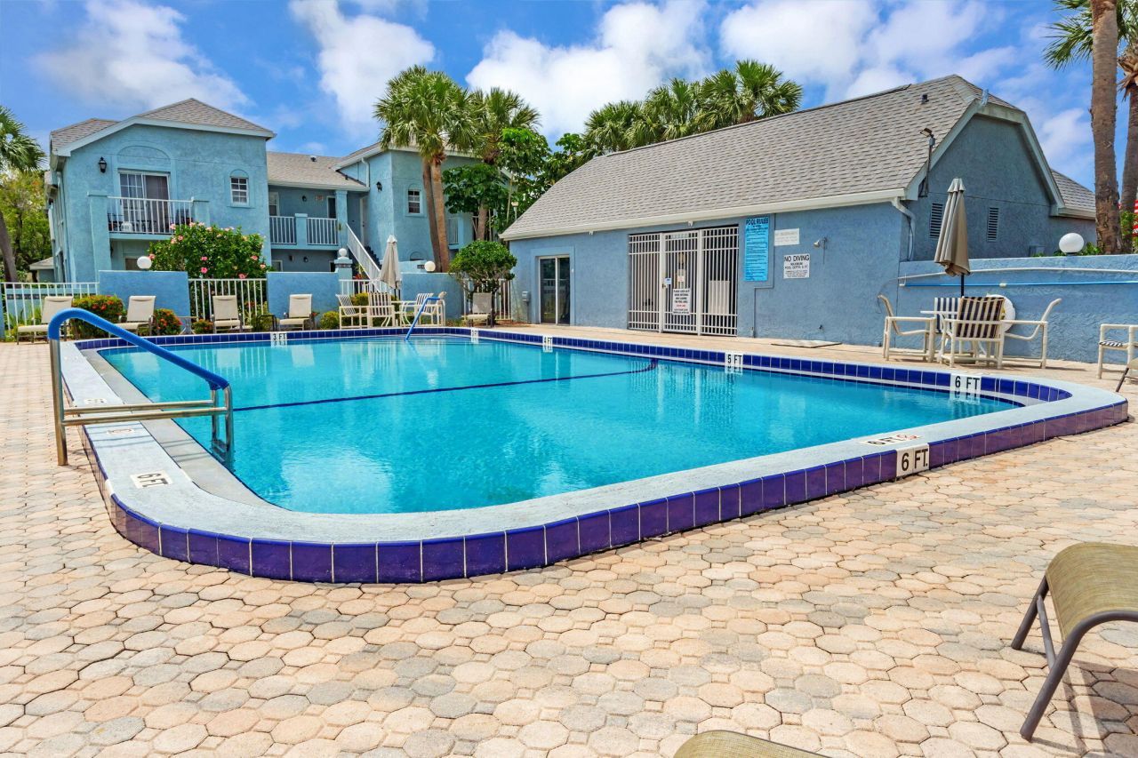 1602 SE Green Acres Circle, Unit U204, Port Saint Lucie, FL 34952 Photo