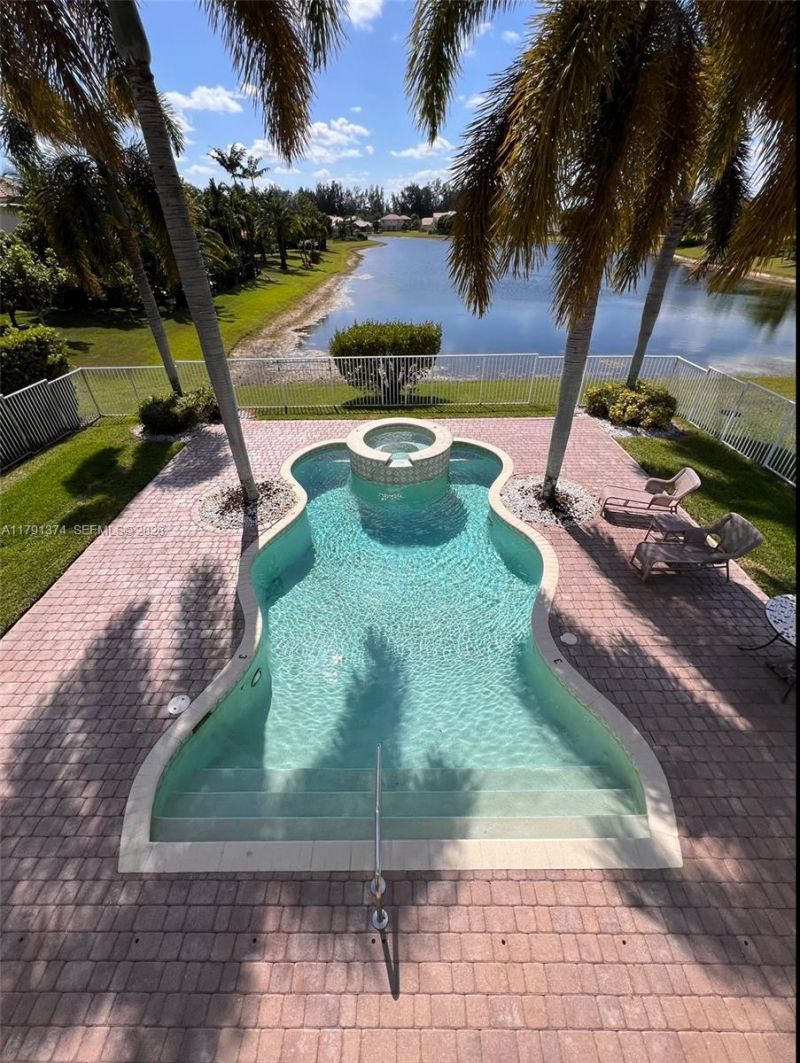 113 Bella Vista Way, Royal Palm Beach, FL 33411 Photo