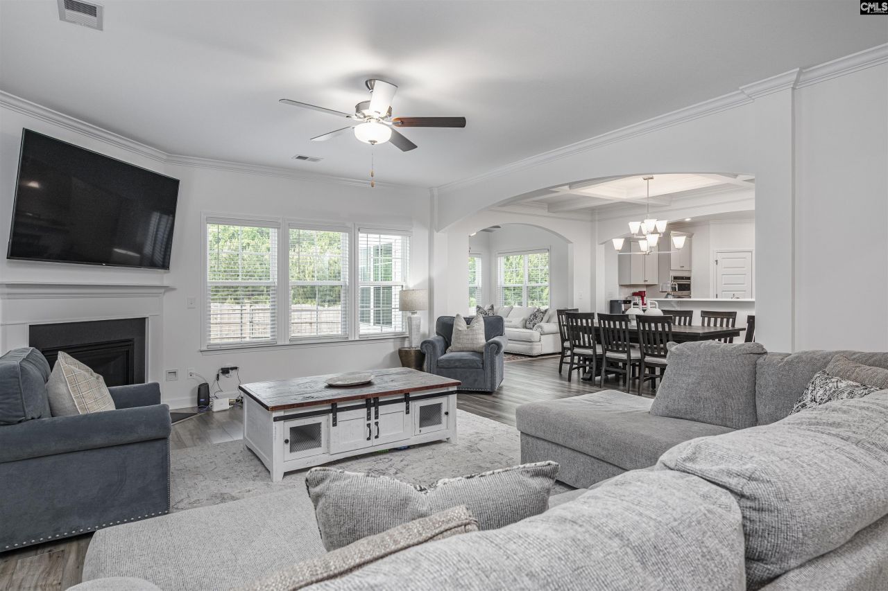 727 Sterling Creek Court Photo 8