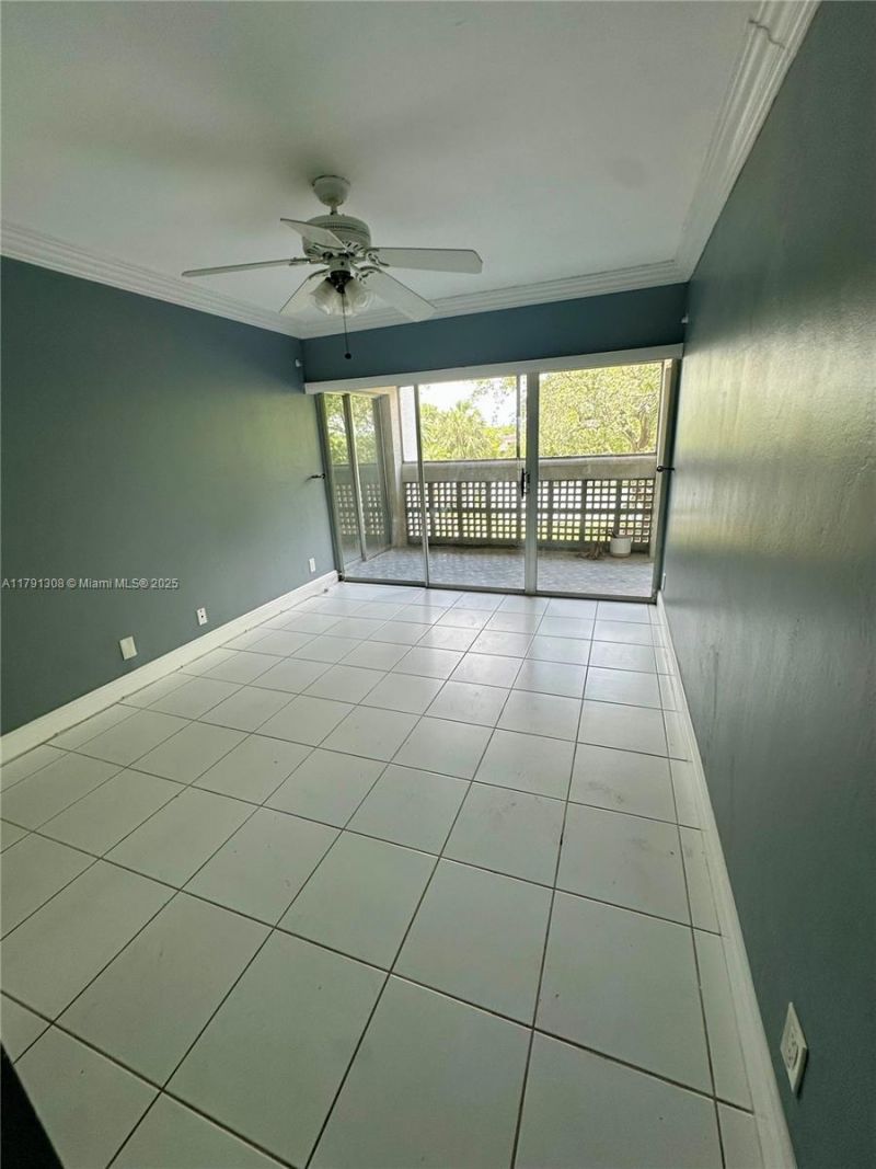 3301 Spanish Moss Ter, Unit 302, Lauderhill, FL 33319 Photo
