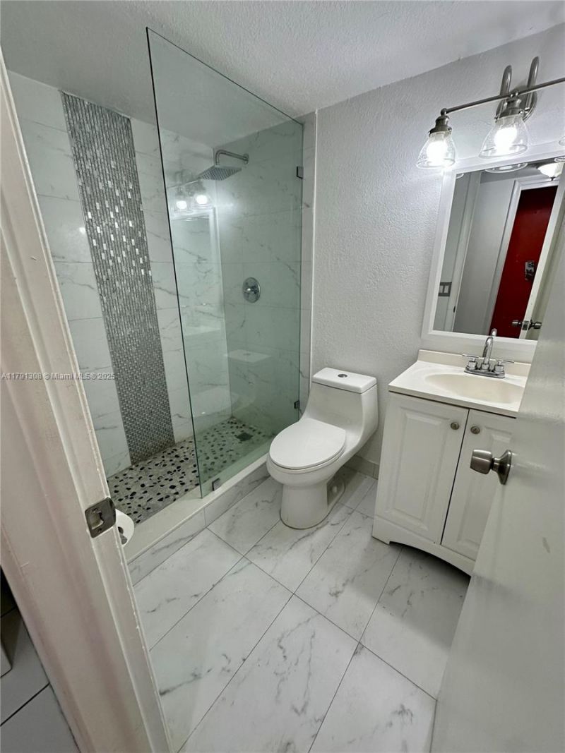 3301 Spanish Moss Ter, Unit 302, Lauderhill, FL 33319 Photo