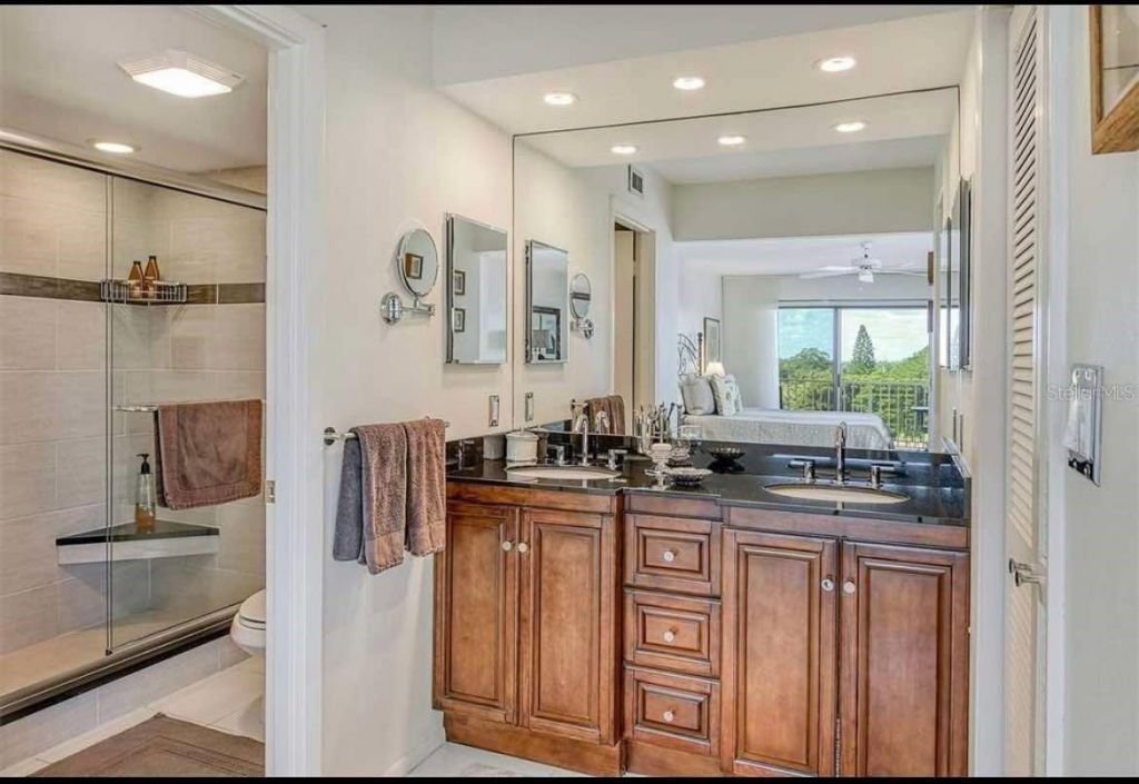 2295 E Gulf Of Mexico Drive E, Unit 55, Longboat Key, FL 34228 Photo