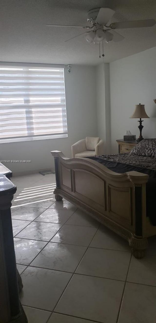 3725 S Ocean Dr, Unit 1208, Hollywood, FL 33019 Photo