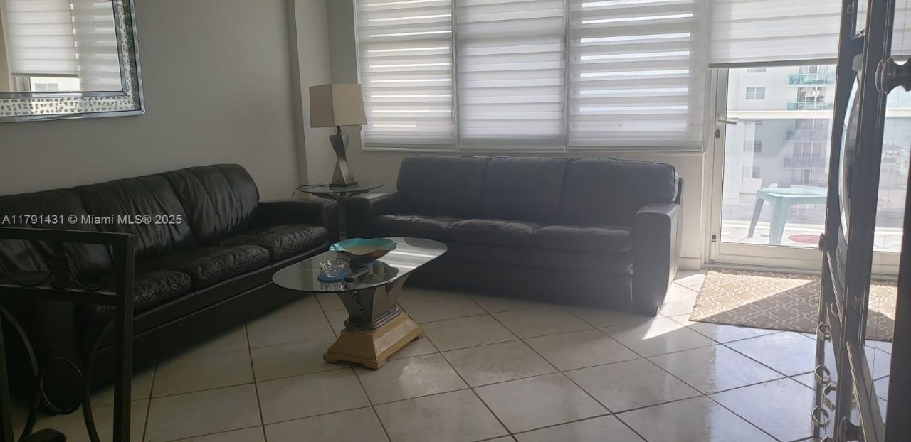 3725 S Ocean Dr, Unit 1208, Hollywood, FL 33019 Photo