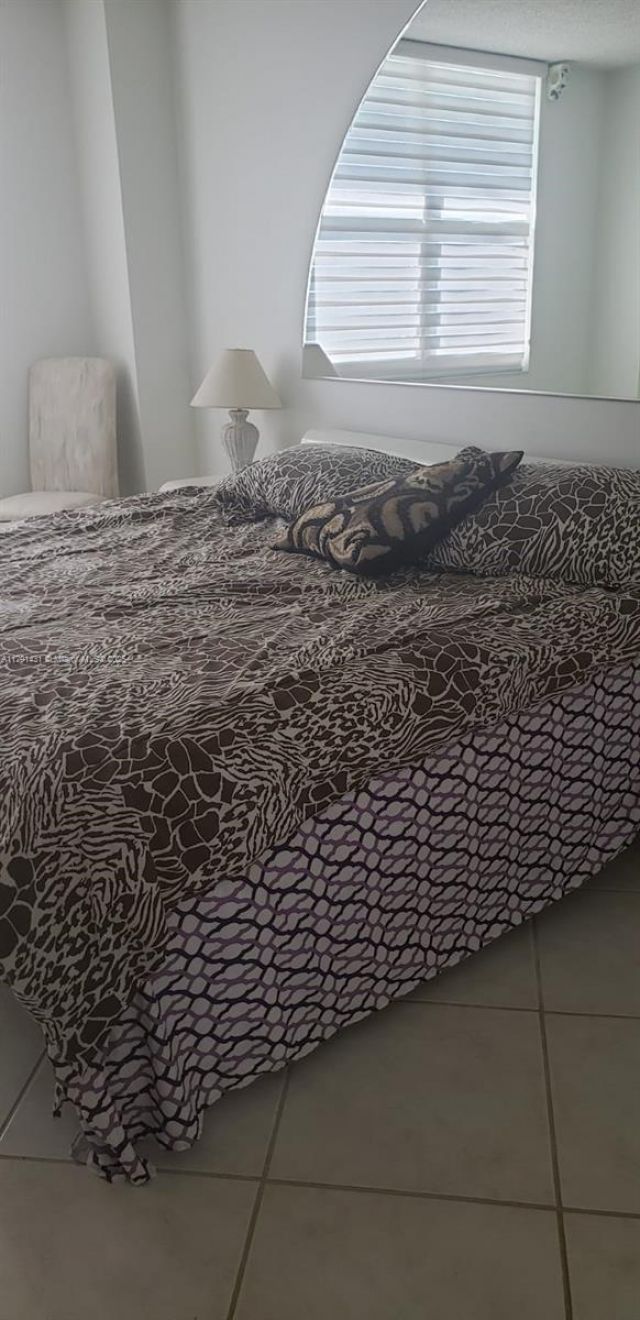 3725 S Ocean Dr, Unit 1208, Hollywood, FL 33019 Photo