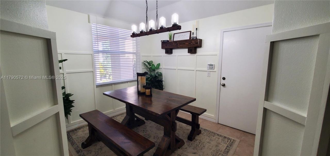 9042 Silver Glen Way, Lake Worth, FL 33467 Photo