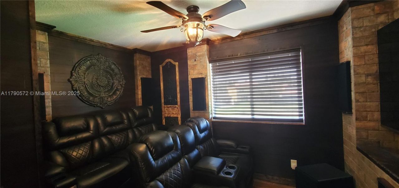 9042 Silver Glen Way, Lake Worth, FL 33467 Photo