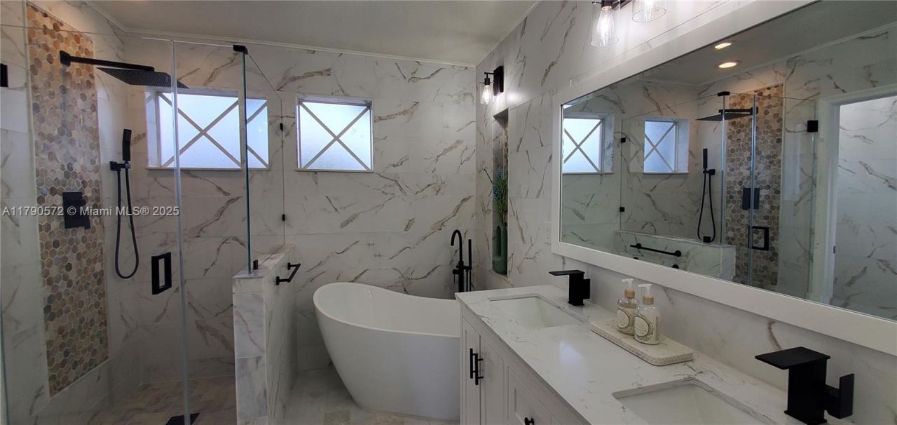 9042 Silver Glen Way, Lake Worth, FL 33467 Photo