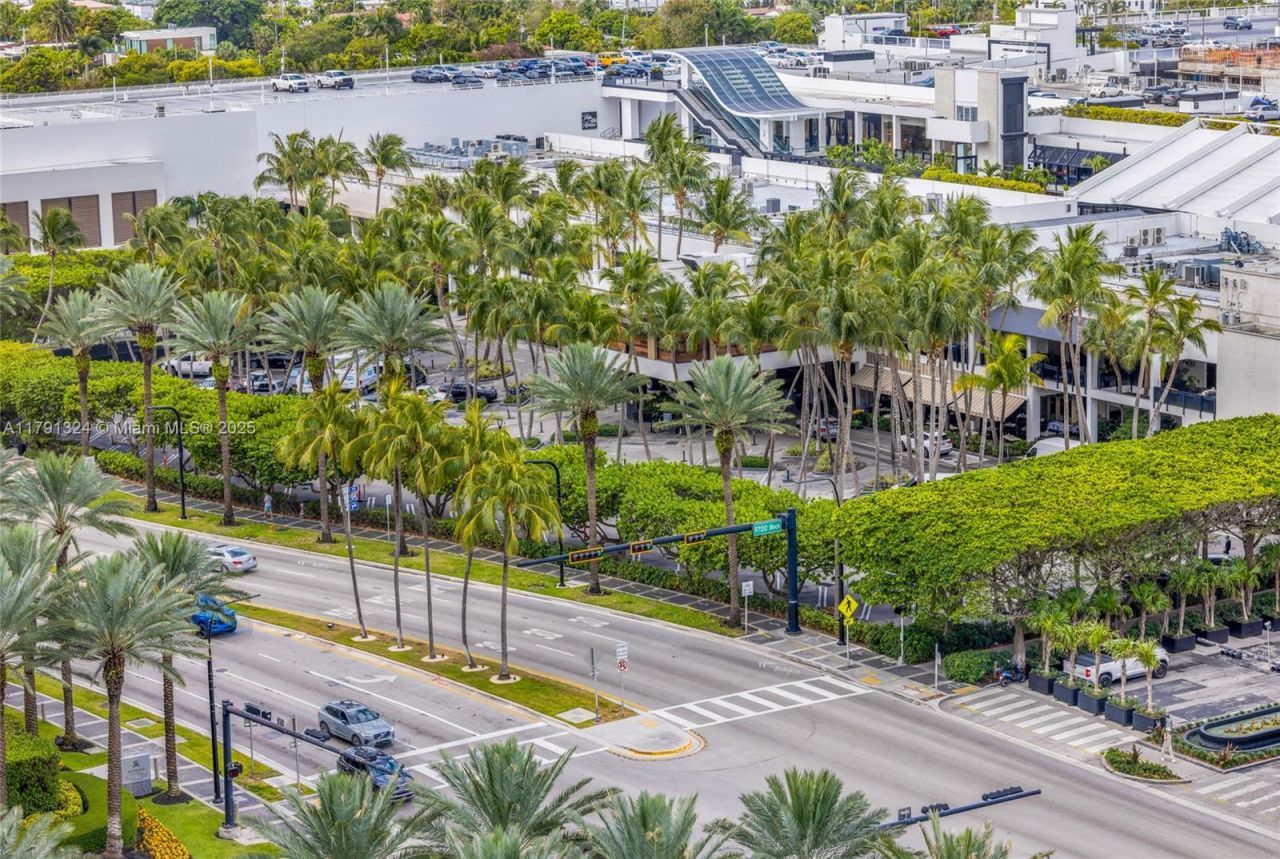 9801 Collins Ave, Unit 17R, Bal Harbour, FL 33154 Photo