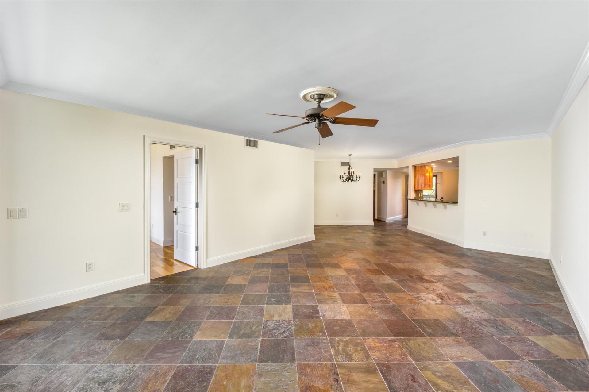 625 NW North River Drive, Unit 303, Stuart, FL 34994 Photo