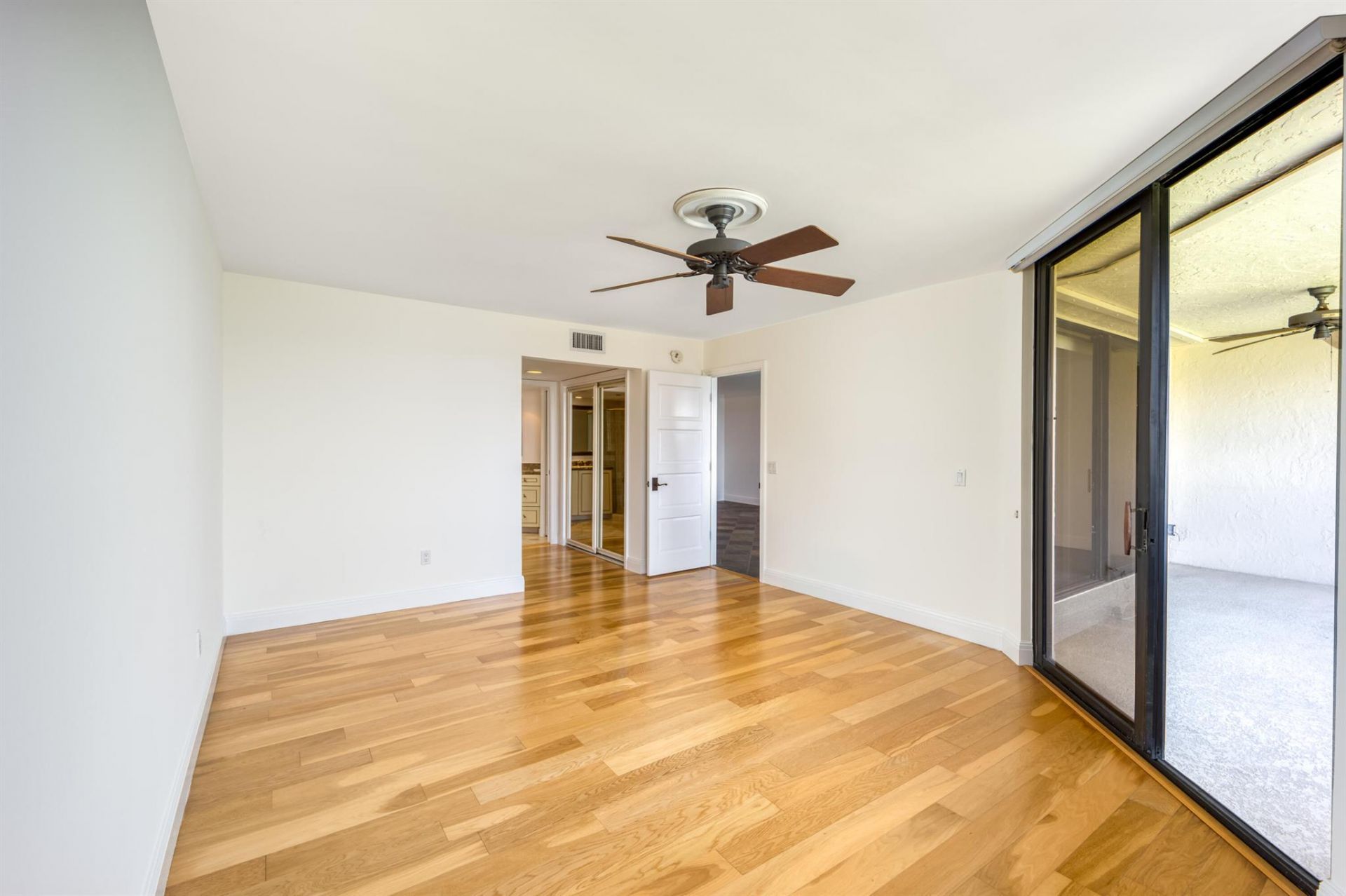 625 NW North River Drive, Unit 303, Stuart, FL 34994 Photo