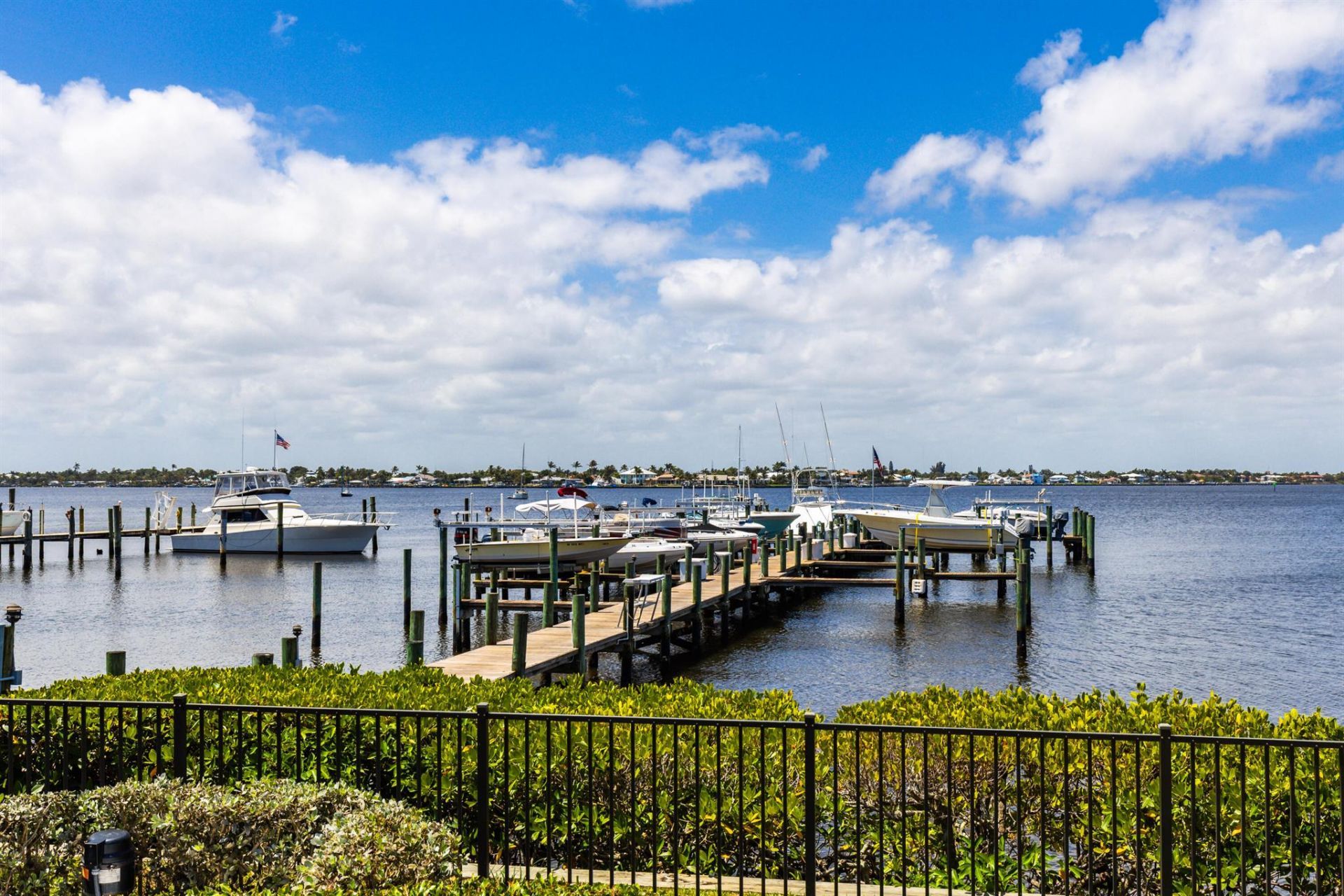 625 NW North River Drive, Unit 303, Stuart, FL 34994 Photo