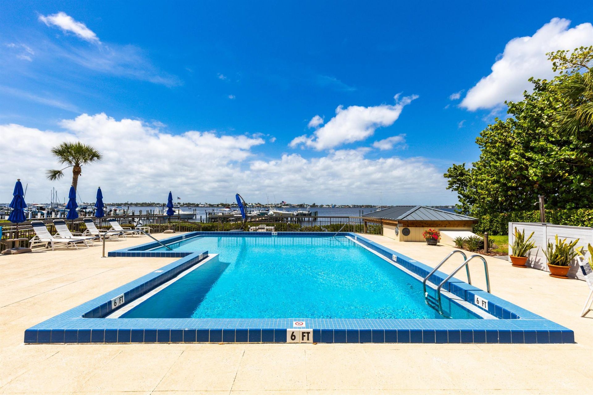 625 NW North River Drive, Unit 303, Stuart, FL 34994 Photo