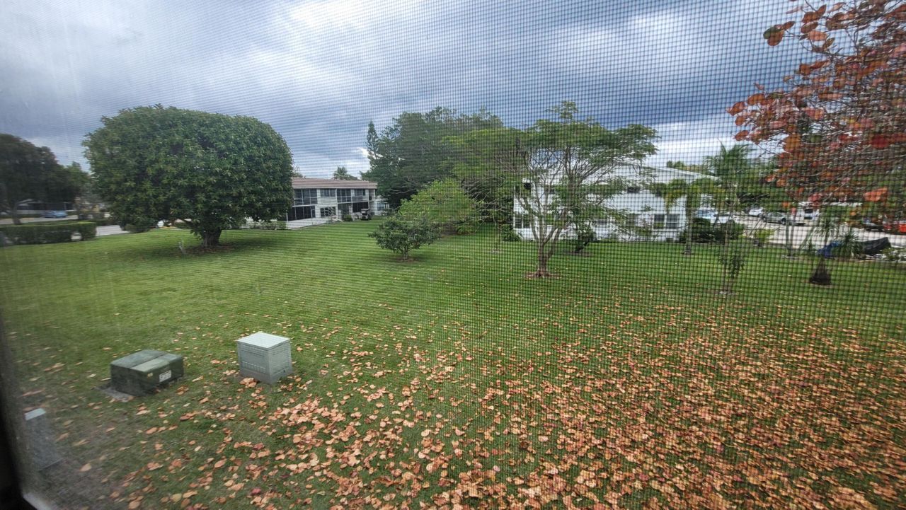 201 Kent L, West Palm Beach, FL 33417 Photo