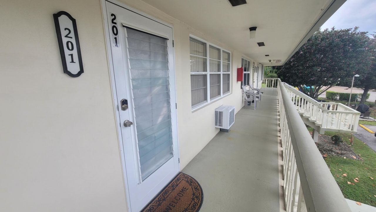 201 Kent L, West Palm Beach, FL 33417 Photo
