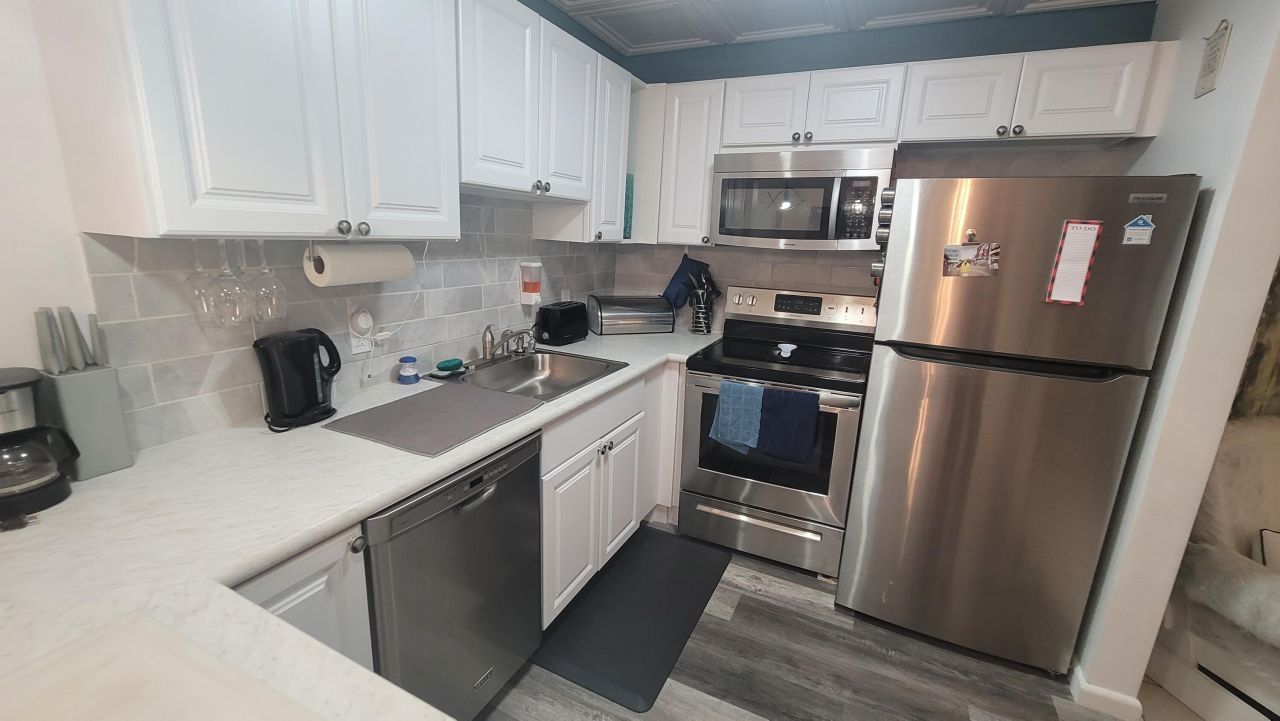 201 Kent L, West Palm Beach, FL 33417 Photo