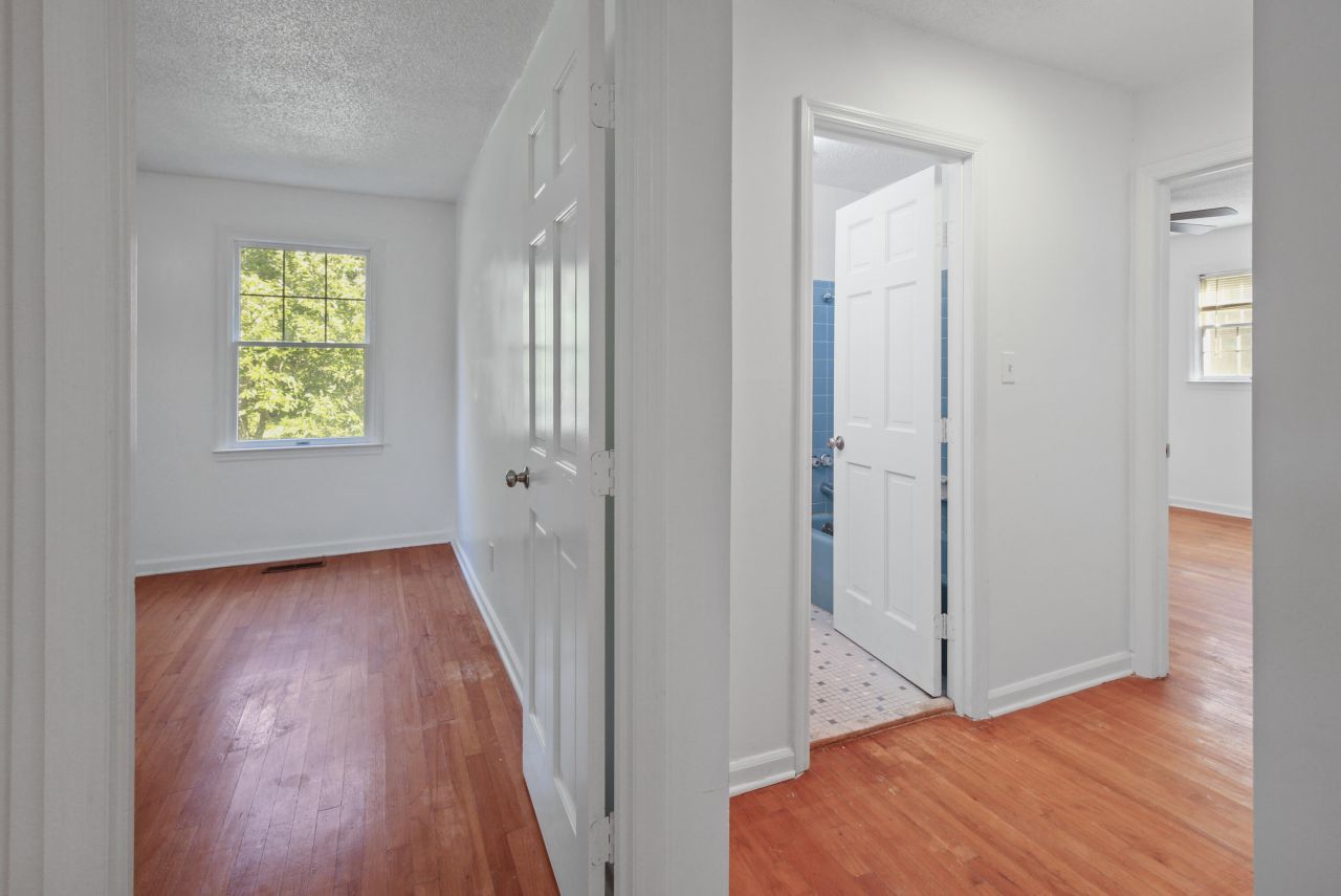 4230 Voorhees Road Photo 19