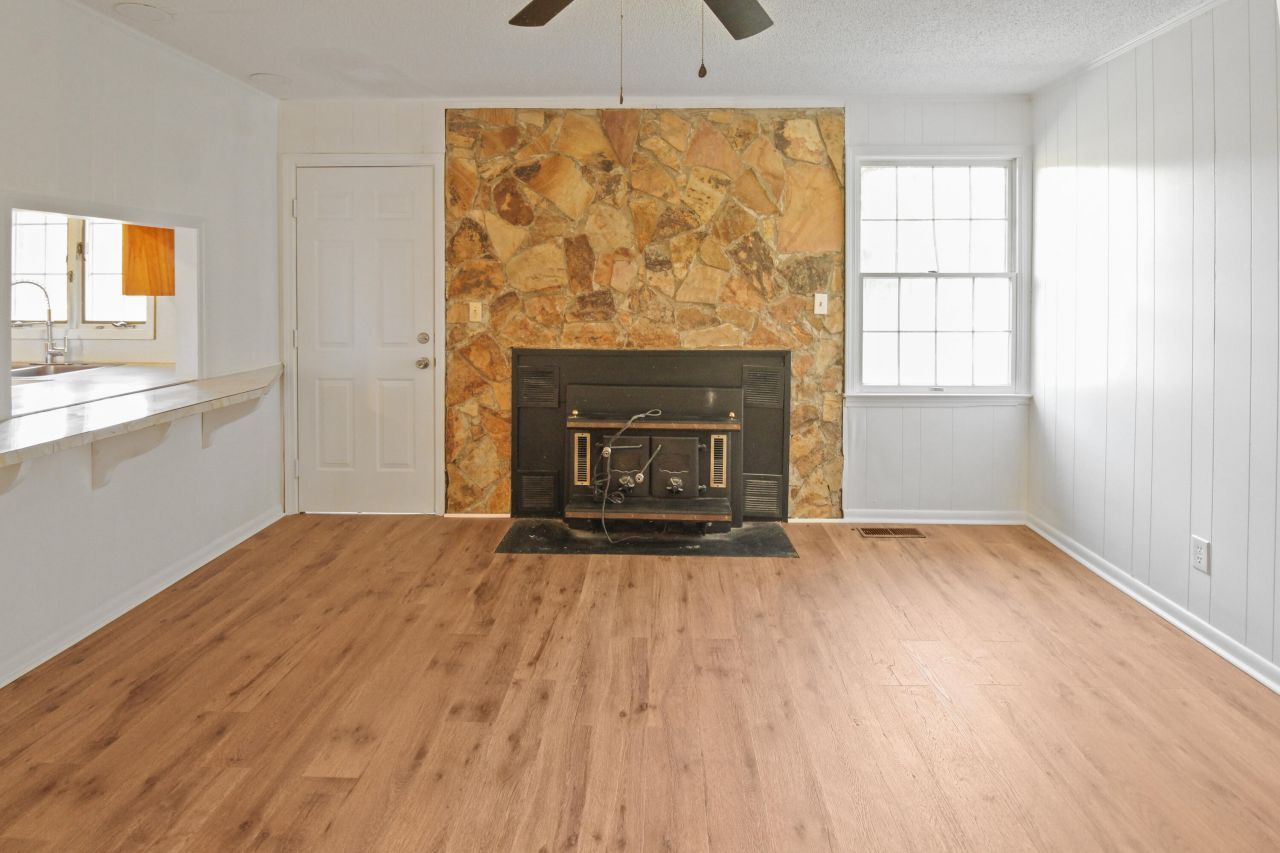 4230 Voorhees Road Photo 8