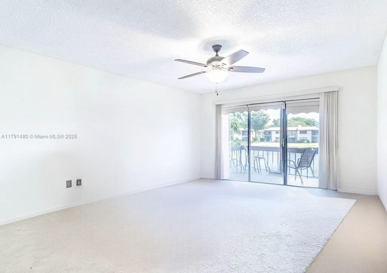 21338 Juego Cir, Unit 11C, Boca Raton, FL 33433 Photo