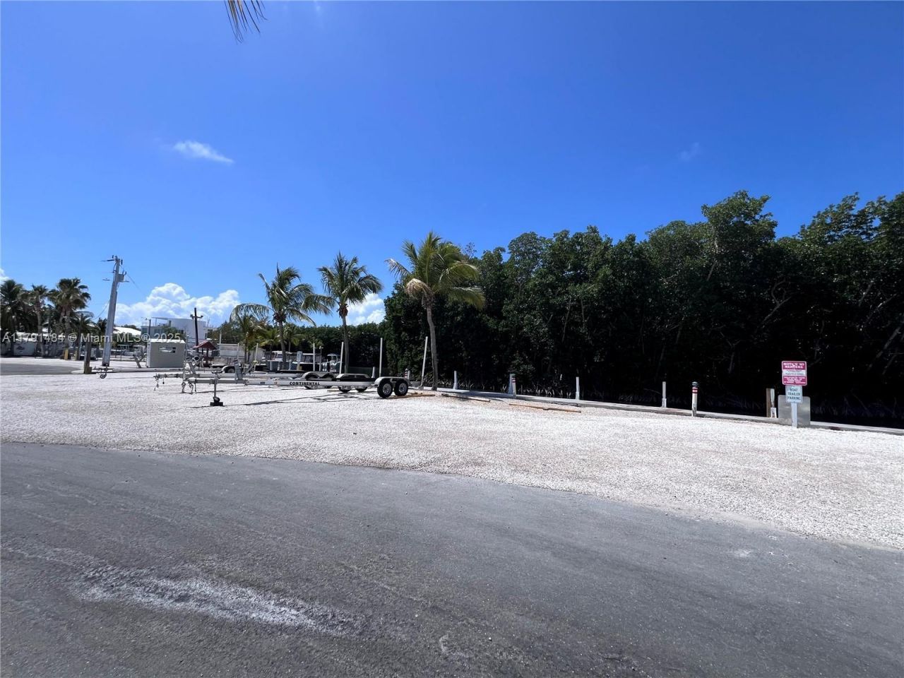 325 Calusa St #5, Key Largo, FL 33037 Photo