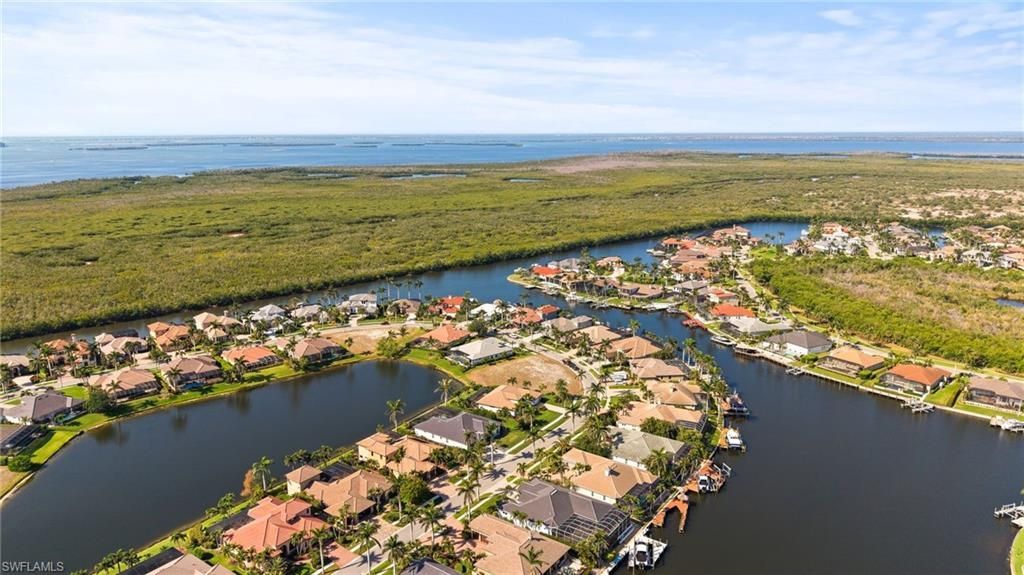 1922 Harbour Cir, Cape Coral, FL 33914 Photo