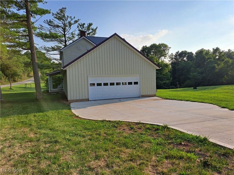 49197 John Tomcho Road, Caldwell, OH 43724 Photo 3