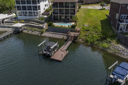 180 Palm Point Drive photo 4