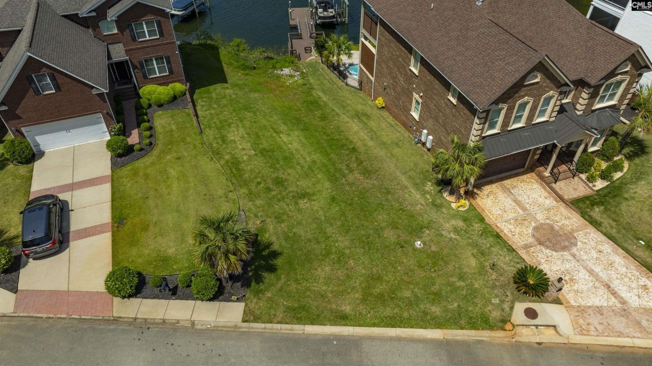 180 Palm Point Drive Photo 4