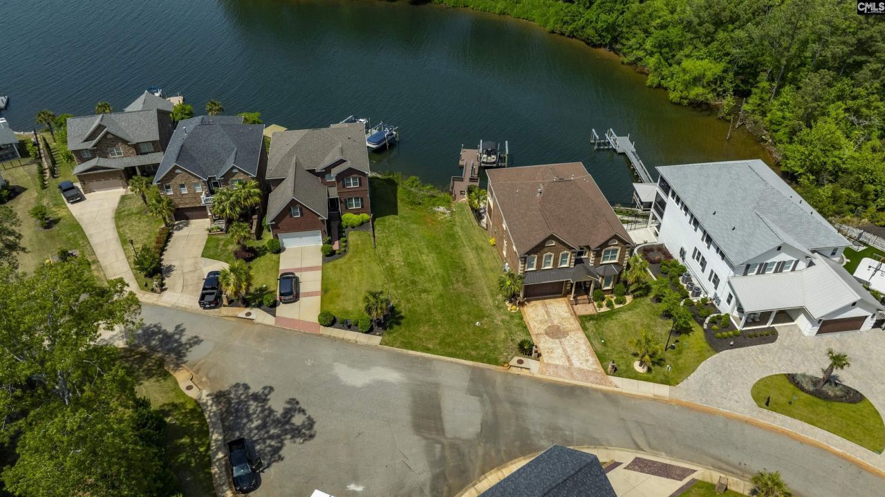 180 Palm Point Drive Photo 5