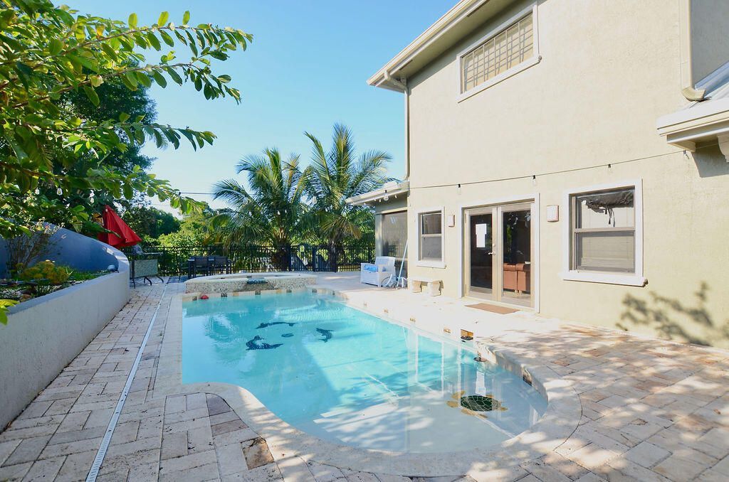 283 NE Sagamore Terrace, Port Saint Lucie, FL 34983 Photo