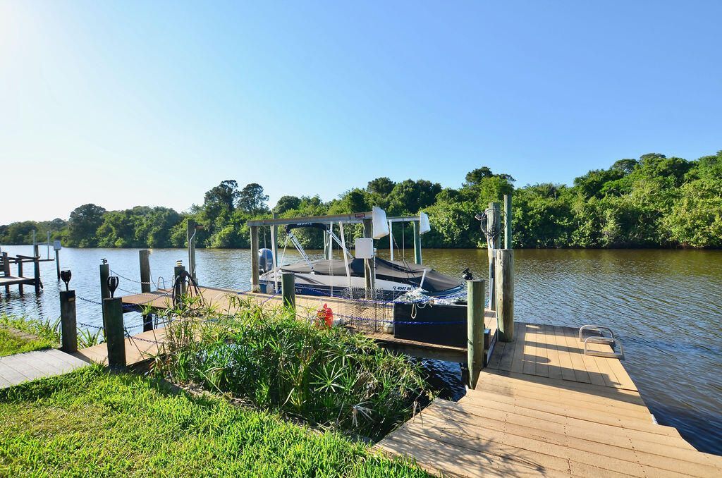 283 NE Sagamore Terrace, Port Saint Lucie, FL 34983 Photo