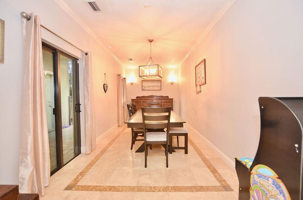 283 NE Sagamore Terrace, Port Saint Lucie, FL 34983 Photo