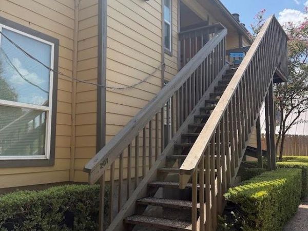 1000 W 26th ST, Unit 207, Austin, TX 78705