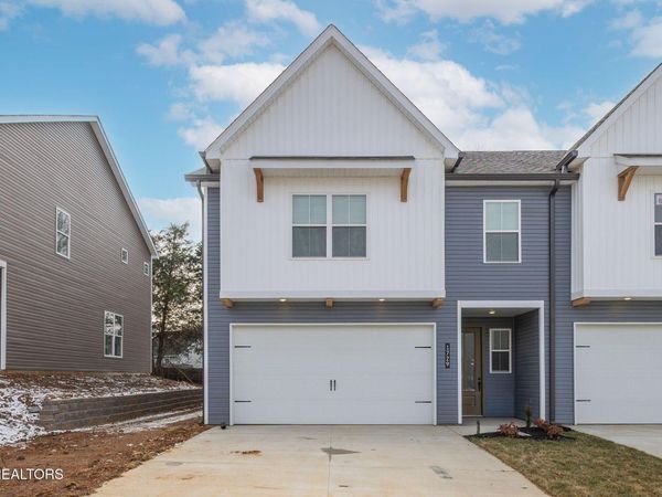 1729 Lateglow Way, Knoxville, TN 37931