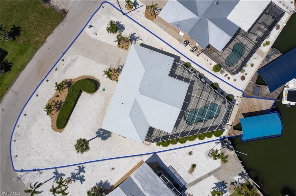 3226 Vacation Ln, Saint James City, FL 33956 Photo