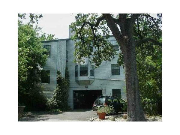 303 W 35th ST, Unit 304, Austin, TX 78705