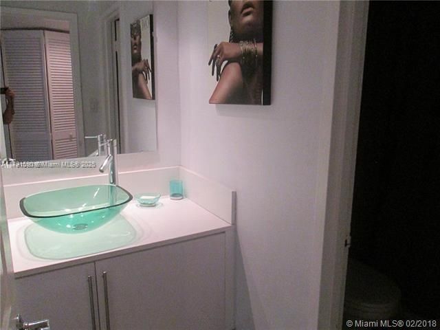 100 Lincoln Rd, Unit 705, Miami Beach, FL 33139 Photo