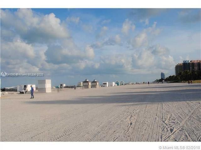 100 Lincoln Rd, Unit 705, Miami Beach, FL 33139 Photo