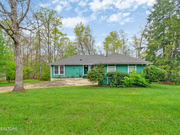 105 Lakeshire Drive, Fairfield Glade, TN 38558