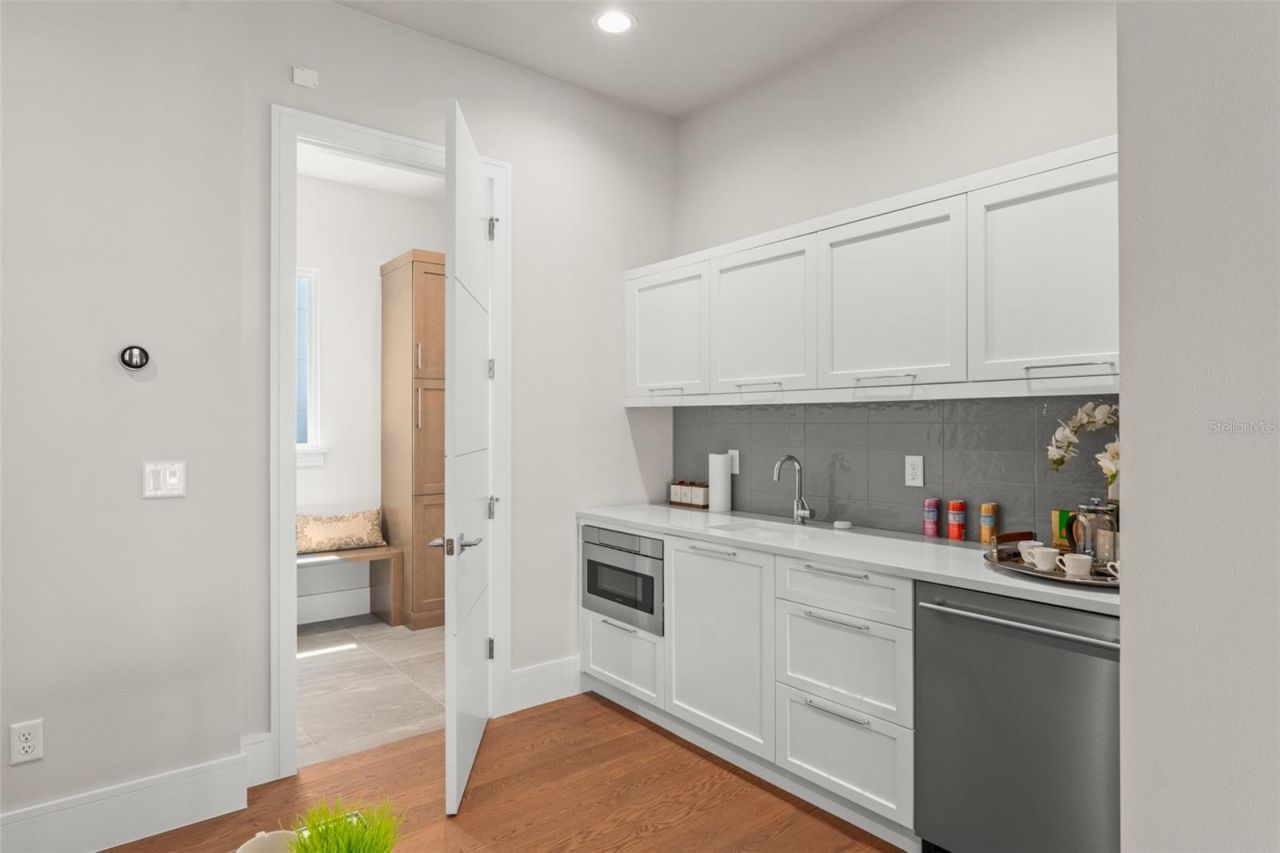 15500 Pendio Drive, Montverde, FL 34756 Photo