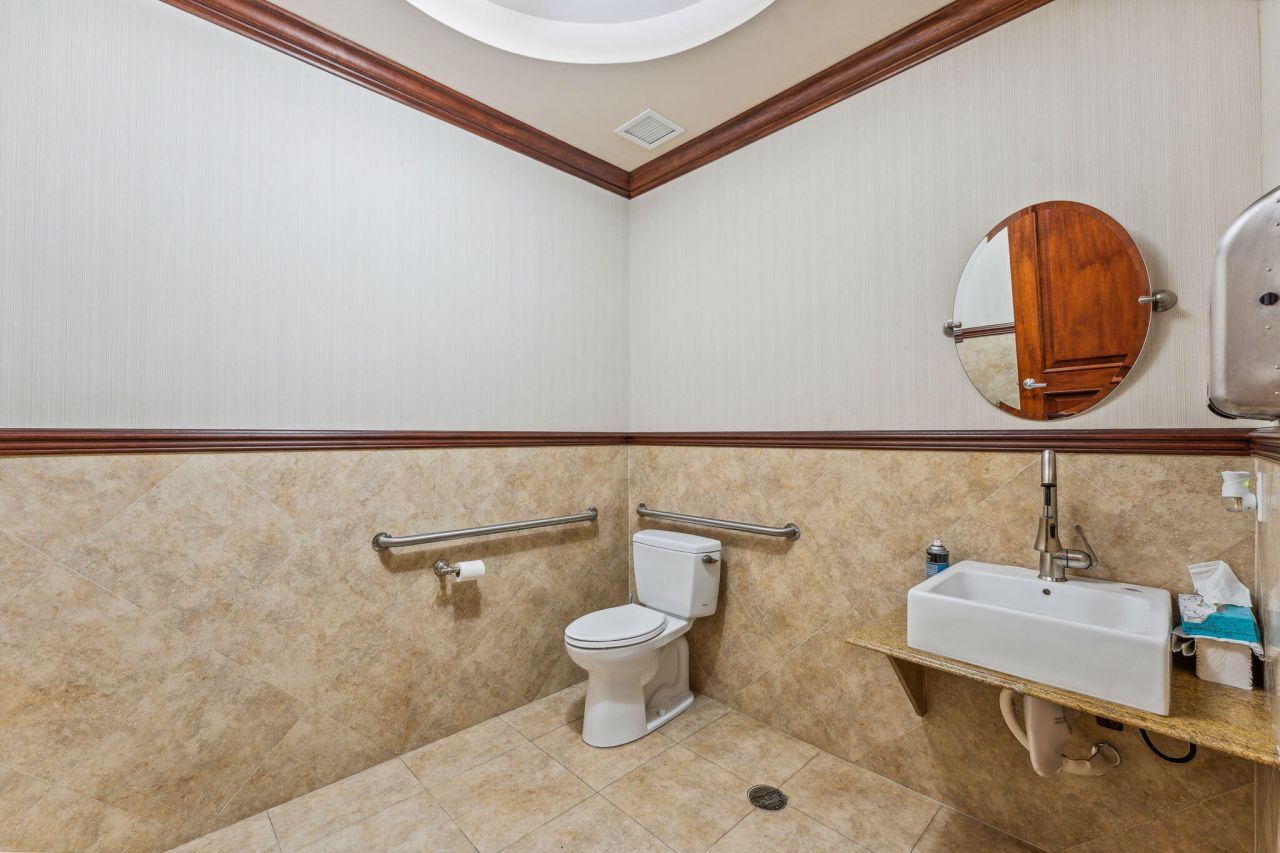 3945 W Atlantic Avenue, Delray Beach, FL 33445 Photo