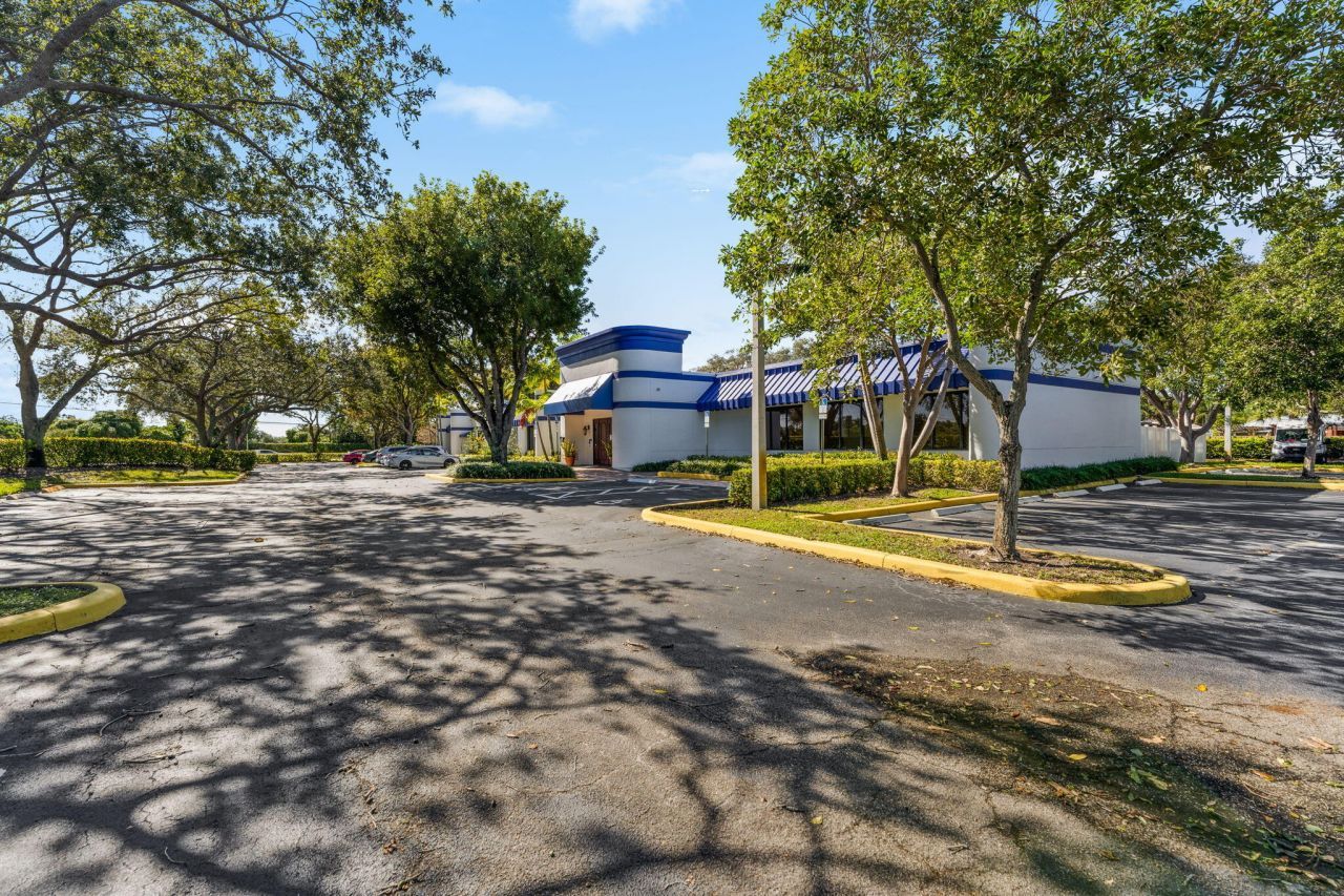 3945 W Atlantic Avenue, Delray Beach, FL 33445 Photo