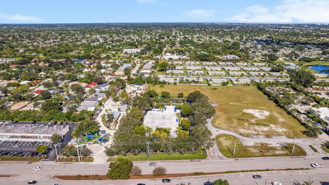 3945 W Atlantic Avenue, Delray Beach, FL 33445 Photo