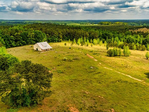 423 Coweta Heard Road, Hogansville, GA 30230