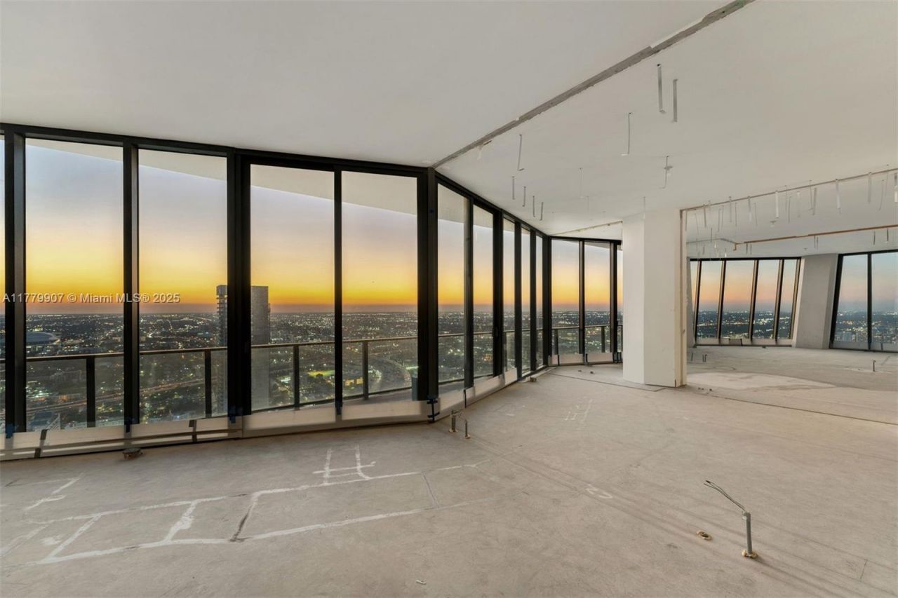 1000 Biscayne Blvd, Unit 5801, Miami, FL 33132 Photo