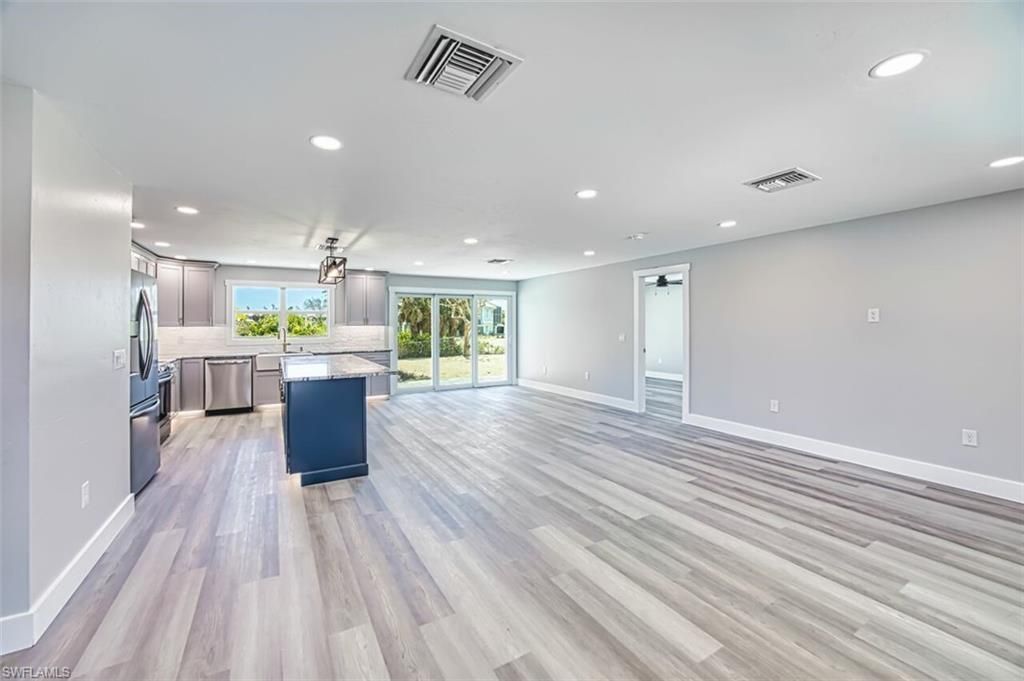 446 Lake Murex Cir, Sanibel, FL 33957 Photo