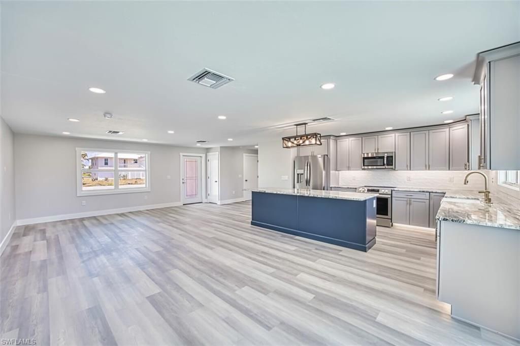 446 Lake Murex Cir, Sanibel, FL 33957 Photo